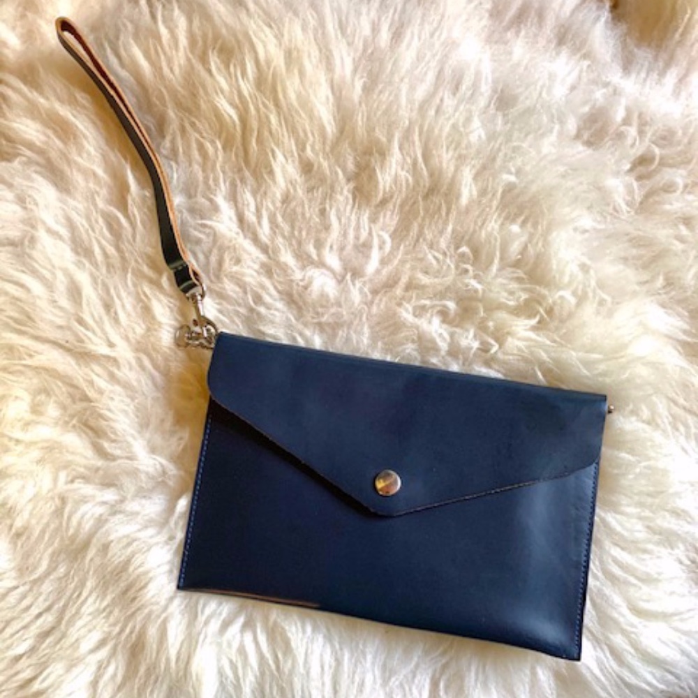 Leather Wrist Envelope Pouch